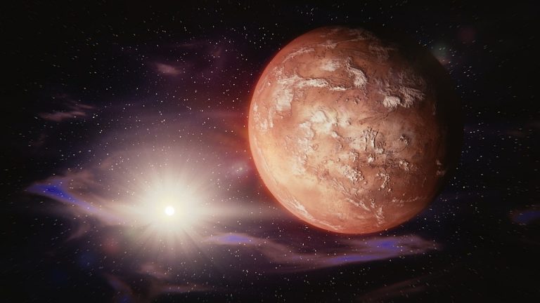 [Lo último] Multimillonario quiere lanzar bombas nucleares a Marte para hacerlo habitable