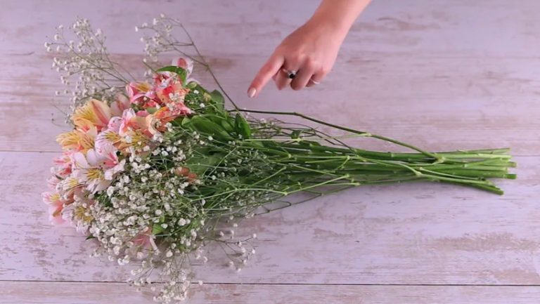 [Grandes Ideas] Decora tu casa con esta floreada y sencilla sombrilla
