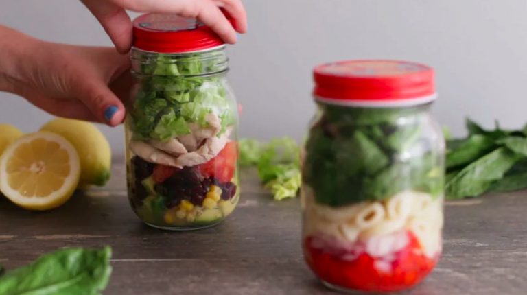 [Grandes Ideas] Ensaladas en frascos ¡Que práctico!