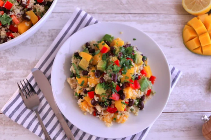 [Cocina] ¡Disfruta de esta rica y fácil ensalada tropical!