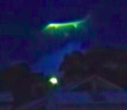 [Video] Misteriosa luz verde y brillante durante una tormenta eléctrica tiene desconcertados a residentes y especialistas
