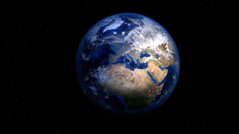 [Impacto] Las consecuencias devastadoras para la Tierra si la Luna sigue alejándose
