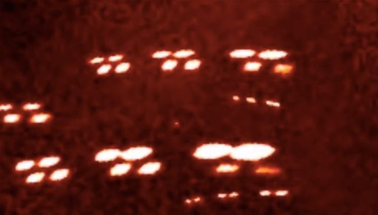 Numerosos y enormes ovnis en formación son captados pasando cerca de nuestro Sol
