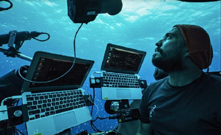 Un prestigioso fotógrafo de NatGeo afirmó en un video que ha visto extraterrestres bajo el océano