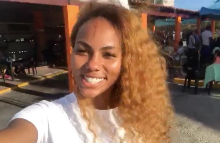 [Archivo] Betsy nos cautiva desde su natal Cuba