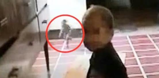 Uno de los videos más impactantes que confirmaría la existencia de los duendes ¿Real o engaño?