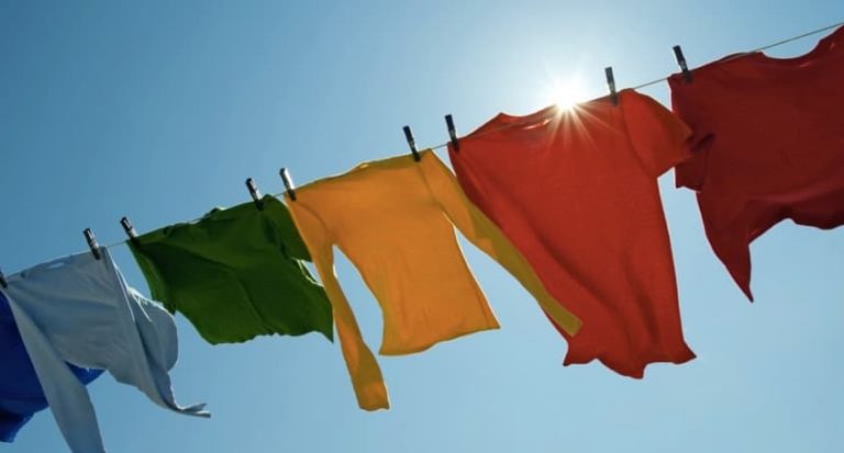 Aprende a cuidar tu ropa del sol