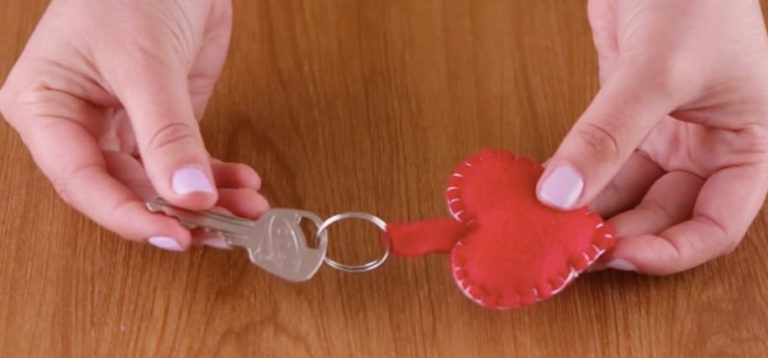 Regalo: Llaveros de enamorados!