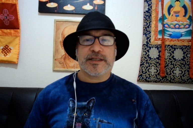 ¡Impresionante avistamiento de un enorme ovni en el norte de Chile transmitido en vivo por Facebook!