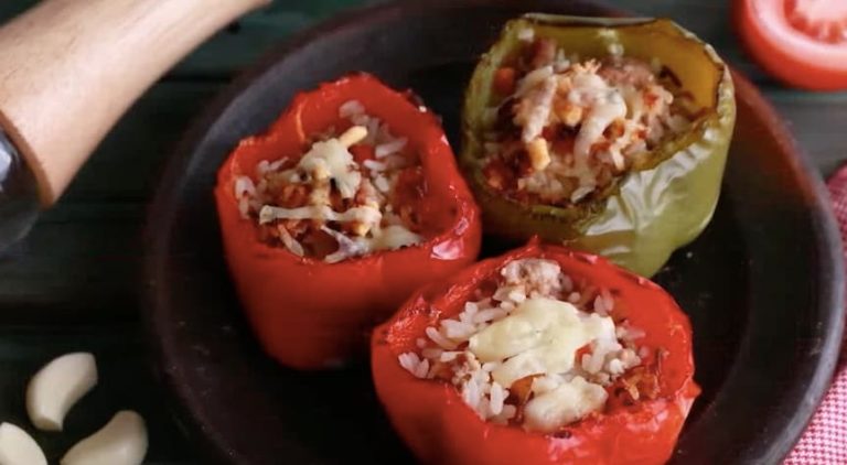 Deliciosos pimientos rellenos al horno