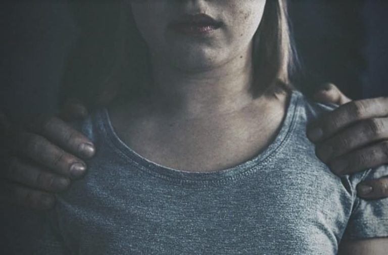 ¡Durante décadas, autoridades alemanas permitieron que niños sin hogar fueran adoptados por reconocidos pedófilos, suponiendo que serían los padres ideales!