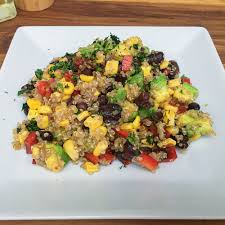[Cocina] ¡Disfruta de esta rica y fácil ensalada tropical!