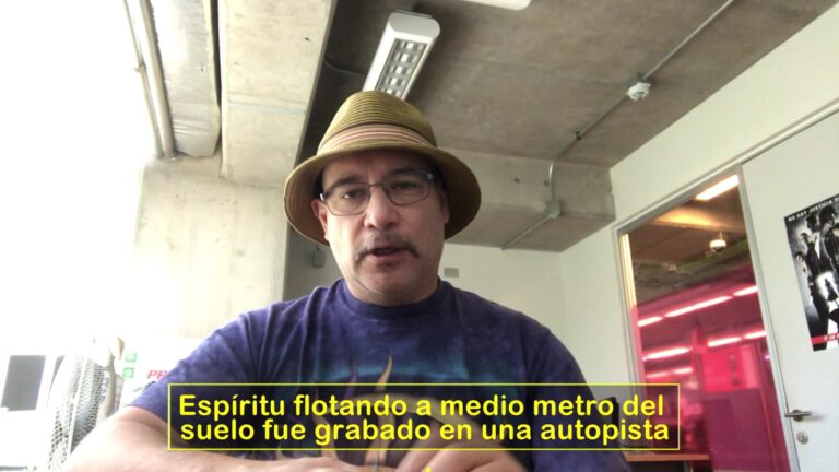 [Video] Espíritu flotando a medio metro del suelo fue grabado en una autopista